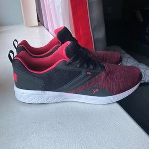 Men’s Puma running sneakers